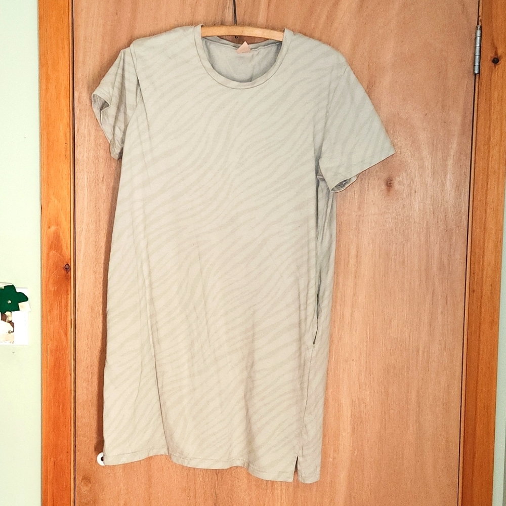 Smash & T beige Zebra t-shirt Dress